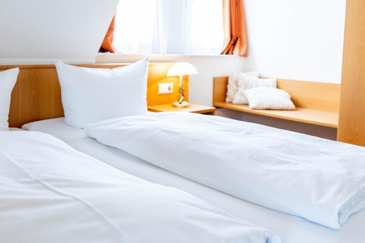 Hotel Am Roemerplatz Ulm Extérieur photo