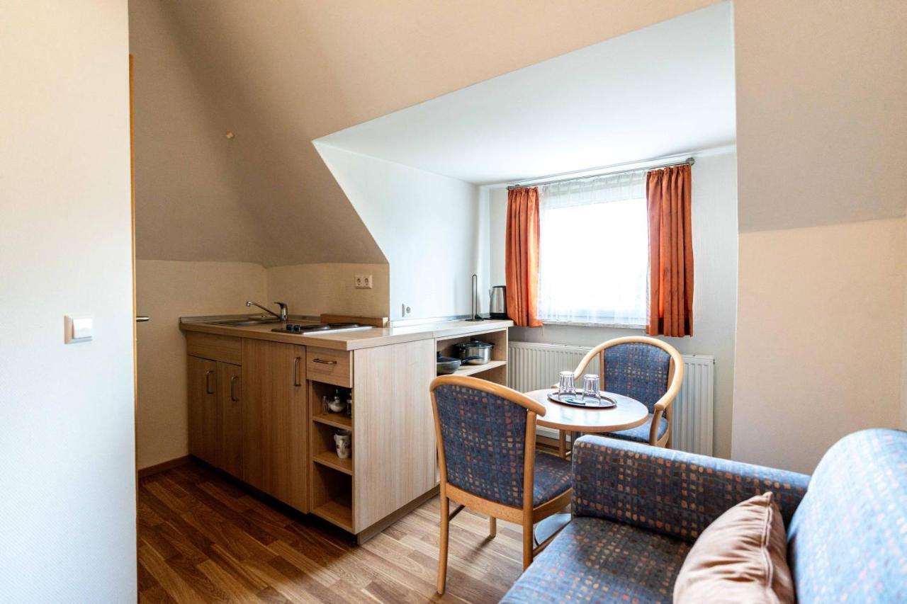 Hotel Am Roemerplatz Ulm Extérieur photo