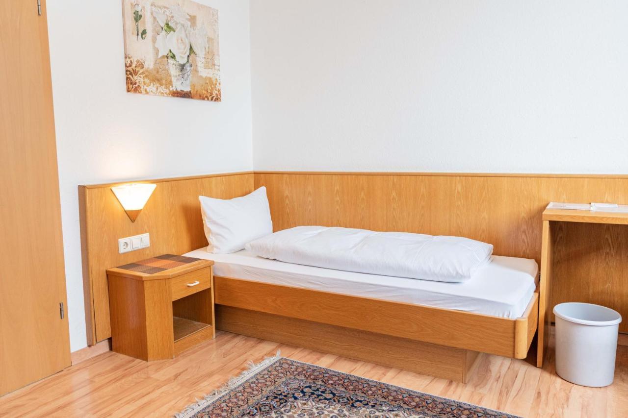 Hotel Am Roemerplatz Ulm Extérieur photo