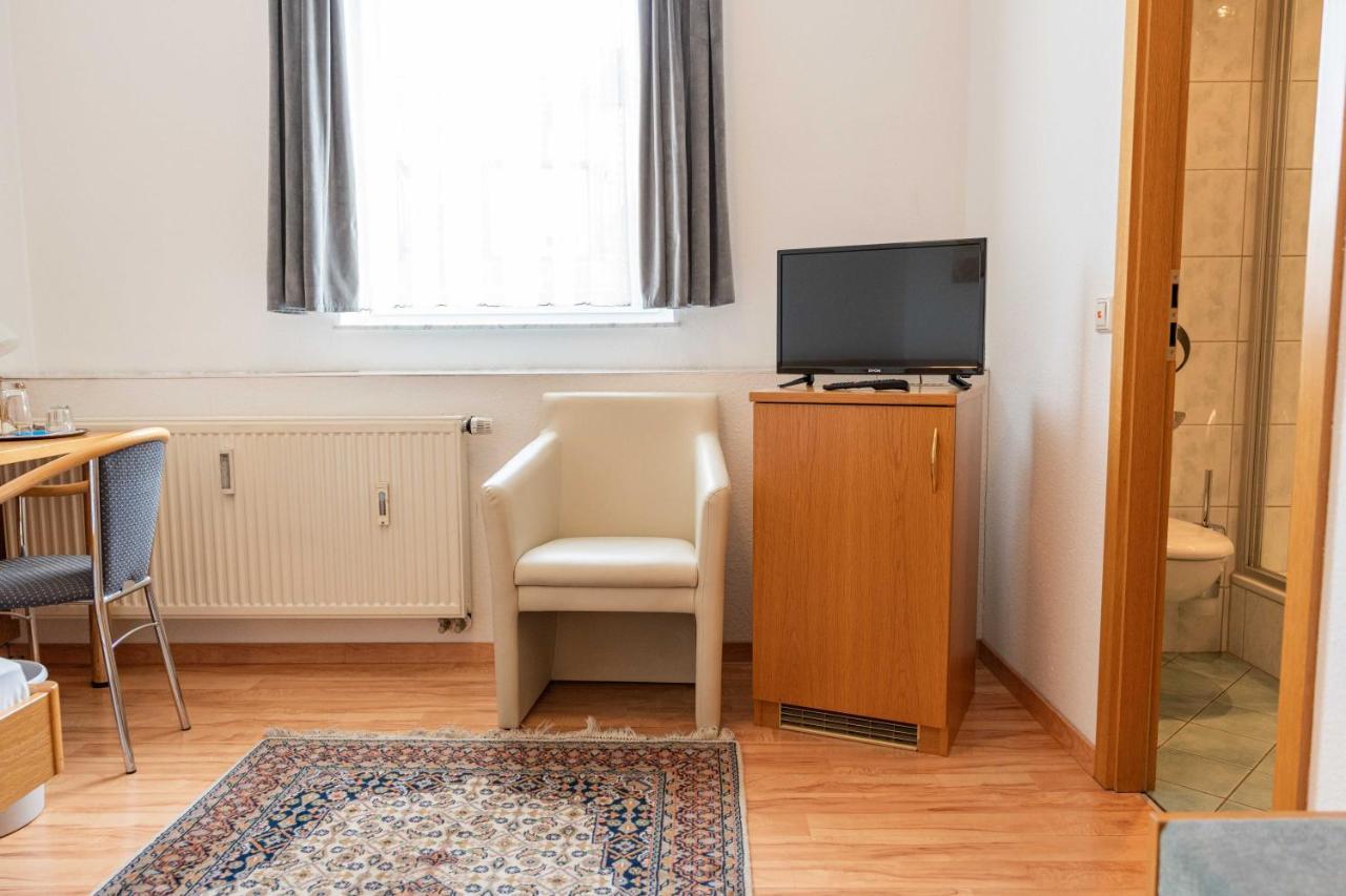 Hotel Am Roemerplatz Ulm Extérieur photo