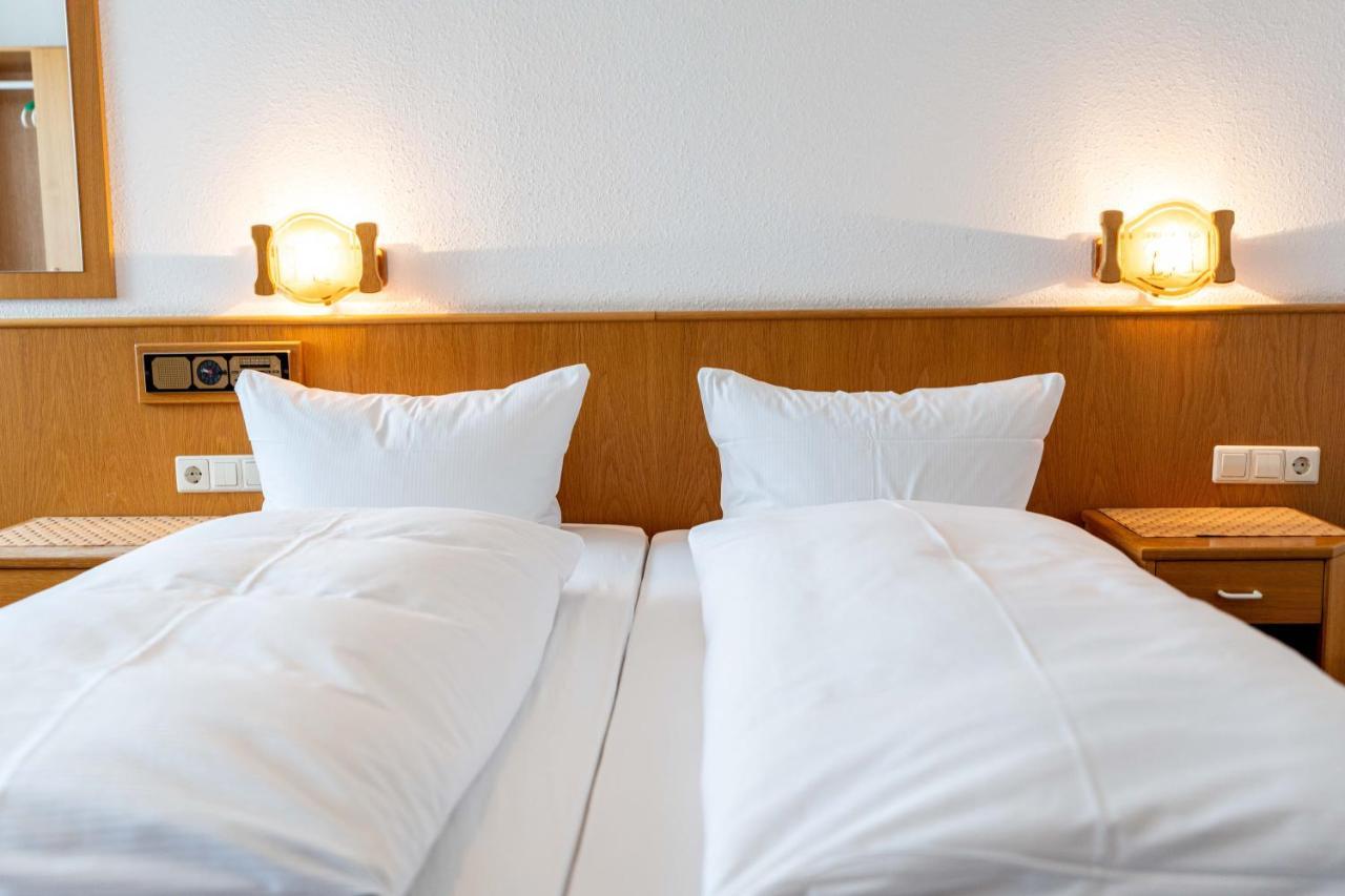 Hotel Am Roemerplatz Ulm Extérieur photo