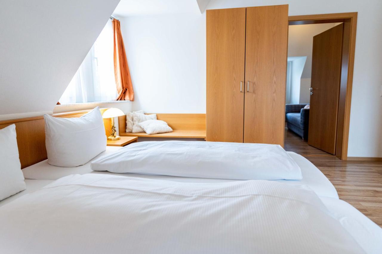 Hotel Am Roemerplatz Ulm Extérieur photo