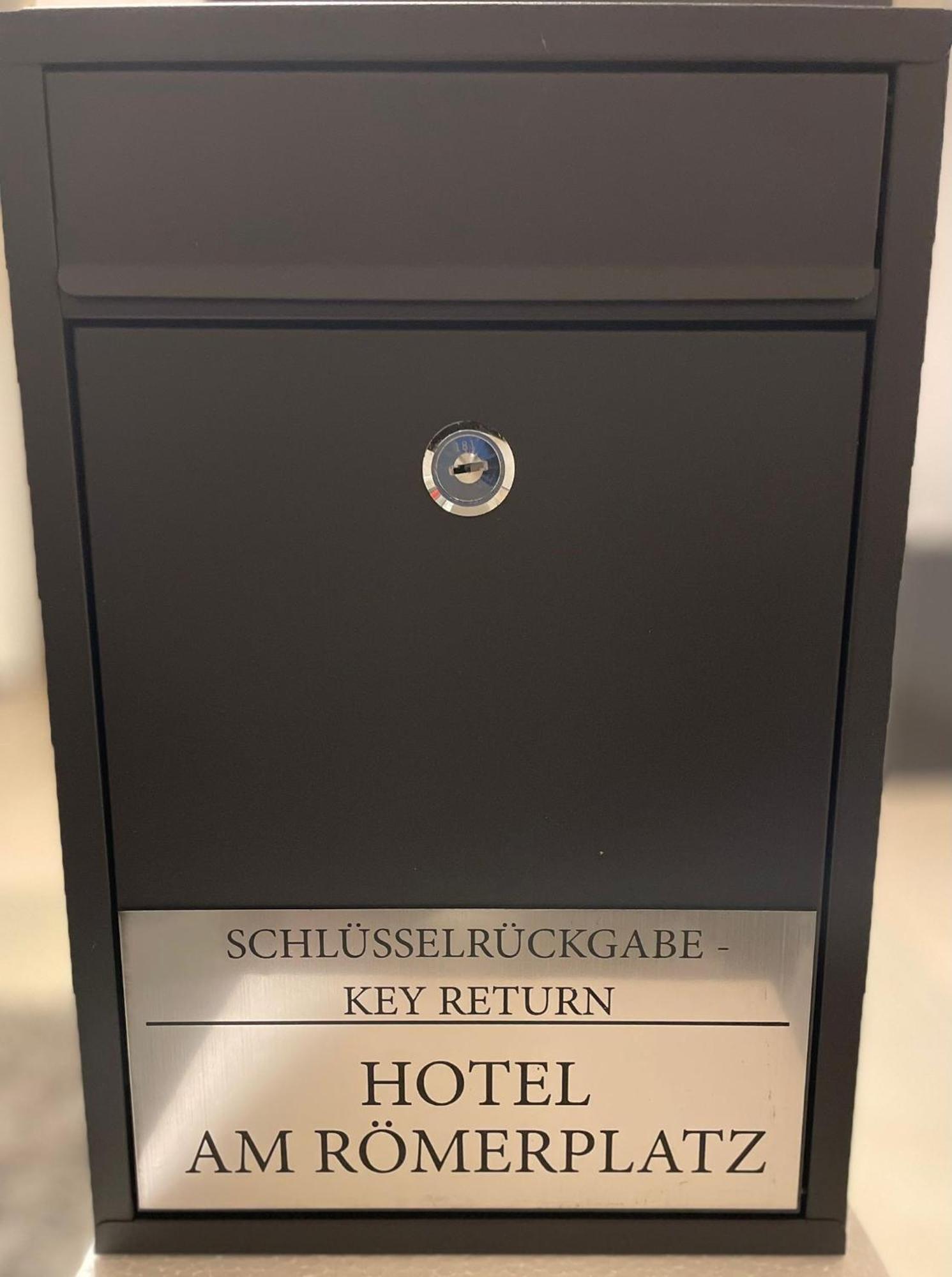 Hotel Am Roemerplatz Ulm Extérieur photo