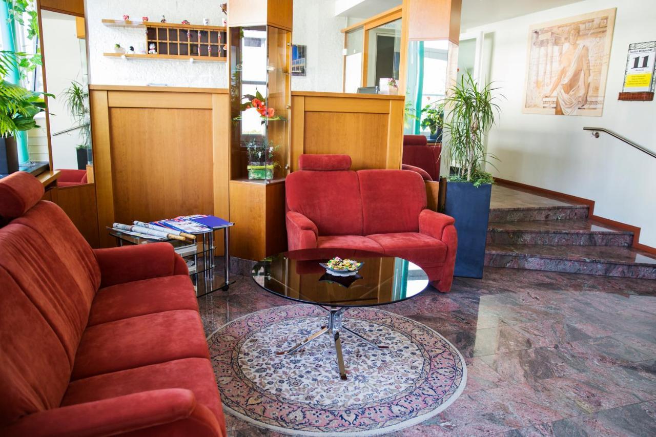 Hotel Am Roemerplatz Ulm Extérieur photo